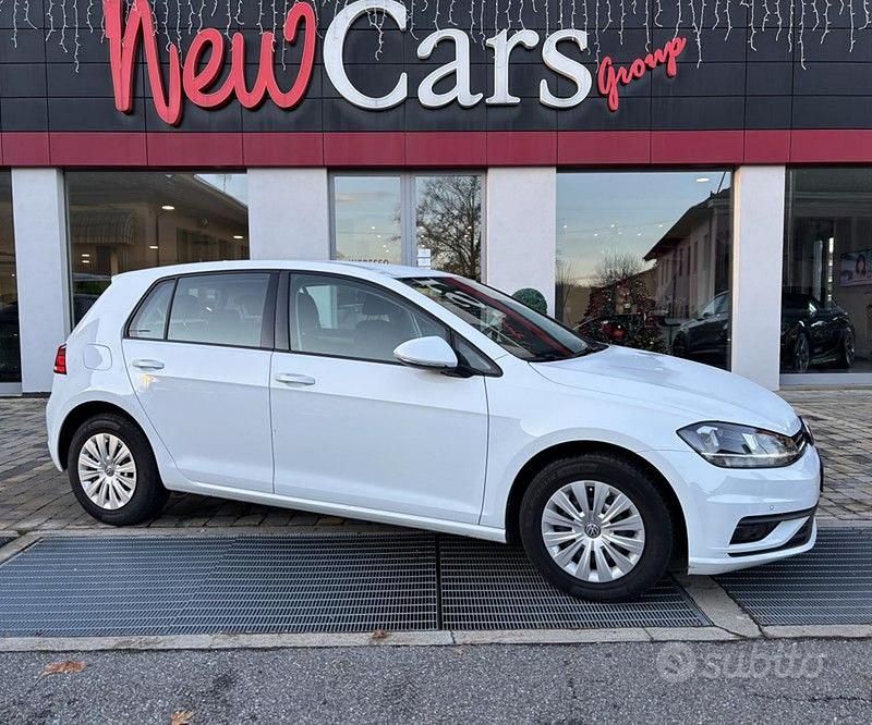 Usata VW Golf VII Trendline 86 CV (63 kW) 2017 Bianco Berlina