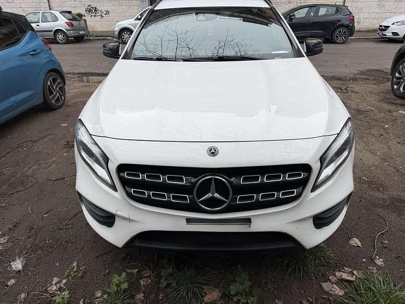 Usata Mercedes GLA200 Premium 136 CV (100 kW) 2019 Bianco SUV