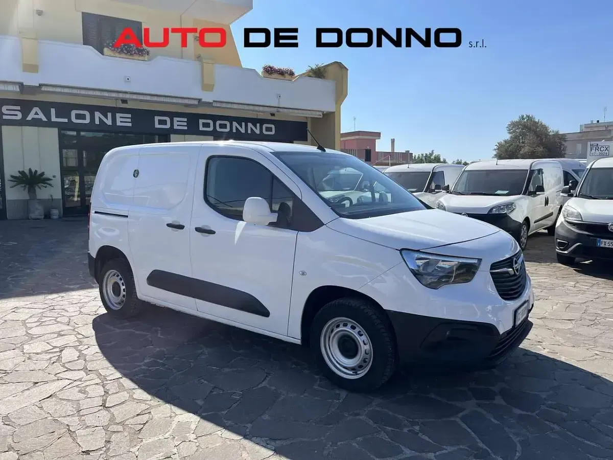 Usata Opel Combo 102 CV (75 kW) 2020 Bianco Monovolume