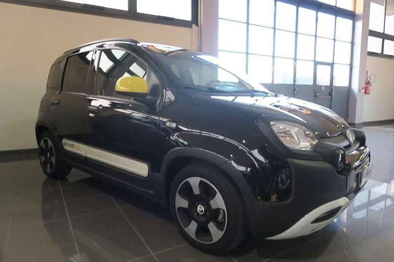 Nero Usata 2025 Fiat Panda Cross Cross Due volumi | 15.300 € (Buon prezzo) - Immagine 1/4