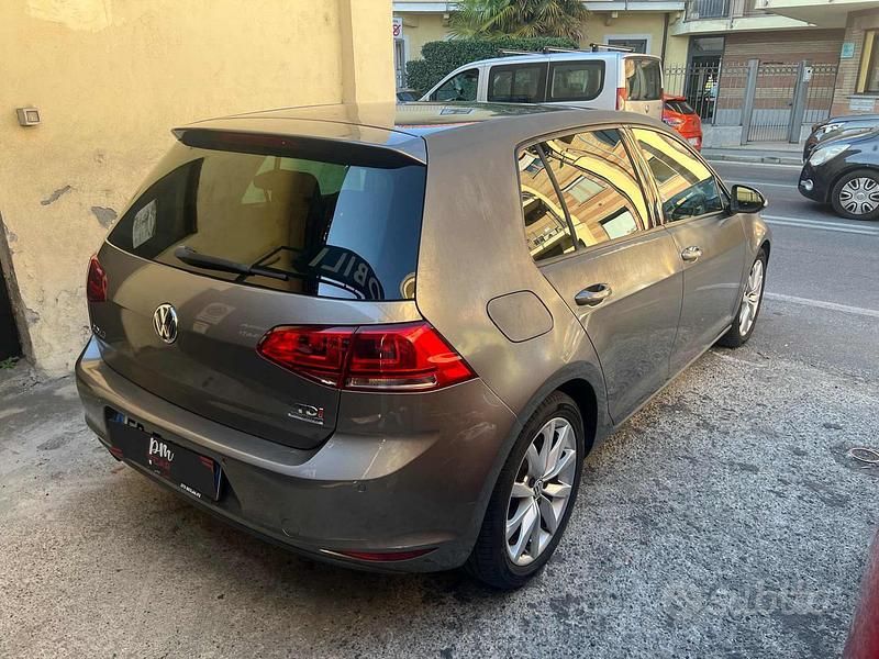 Usata VW Golf VII Highline 105 CV (77 kW) 2013 Grigio Berlina