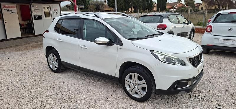 Usata Peugeot 2008 Style 82 CV (60 kW) 2018 Bianco SUV
