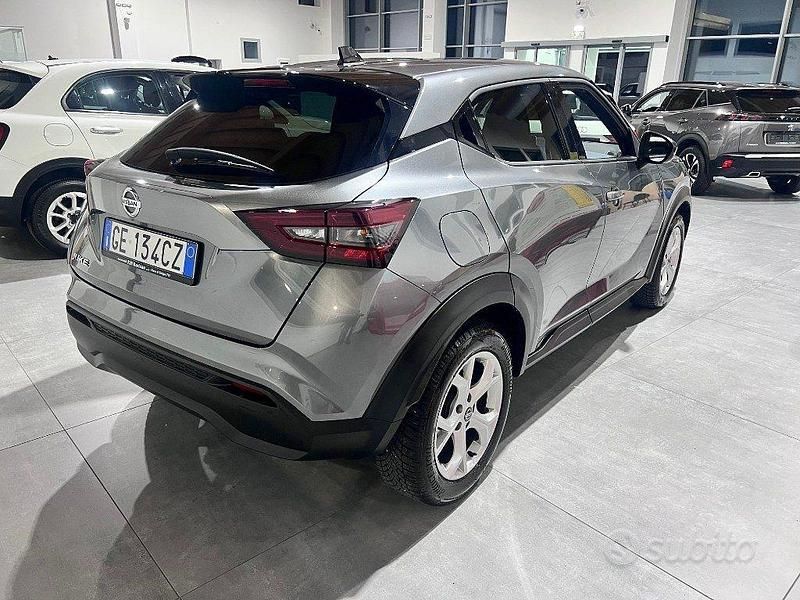 Usata Nissan Juke N-Connecta 114 CV (83 kW) 2021 Grigio scuro SUV