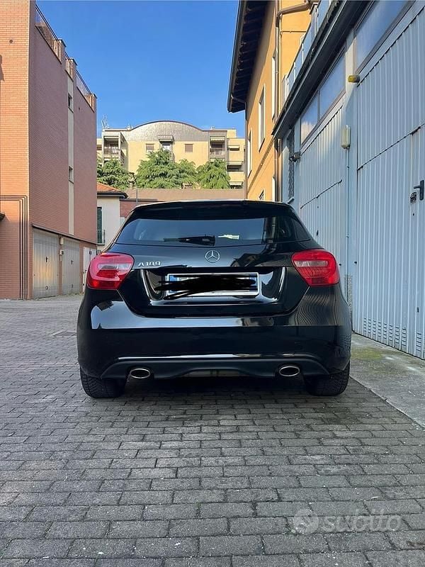 Usata Mercedes A180 Executive 122 CV (89 kW) 2014 Nero Berlina