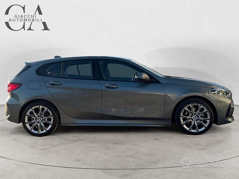 Occasion BMW 118 M Sport 136 ch (100 kW) 2024 Bleue Citadine