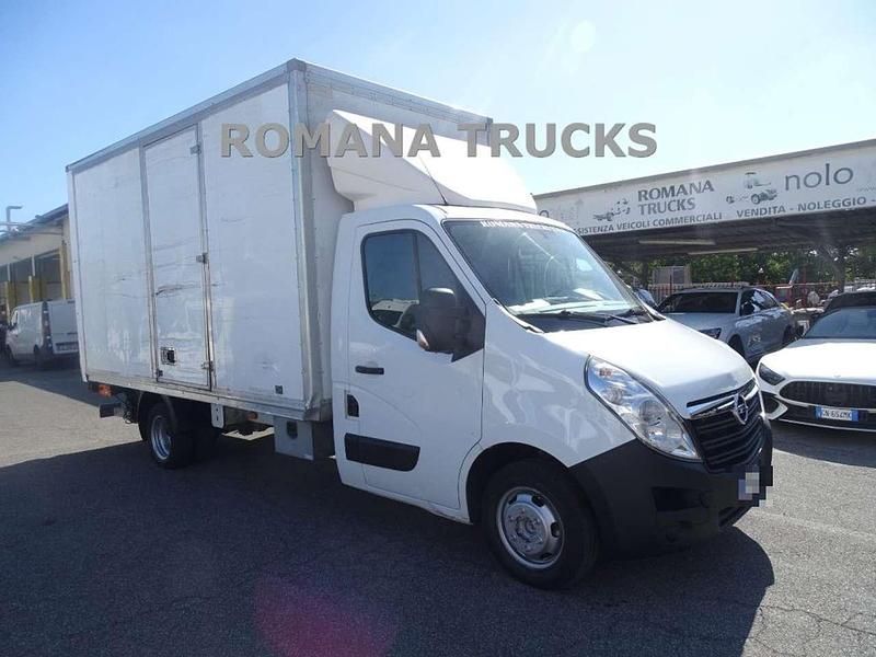 Bianco pastello Usata 2016 Opel Movano Furgone | 15.990 € (Molto cara) - Immagine 1/4