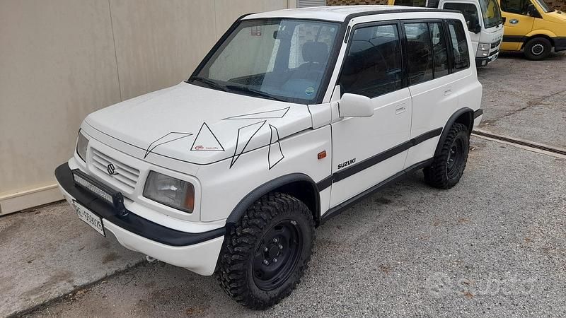 Usata Suzuki Vitara 1993 Bianco Station wagon