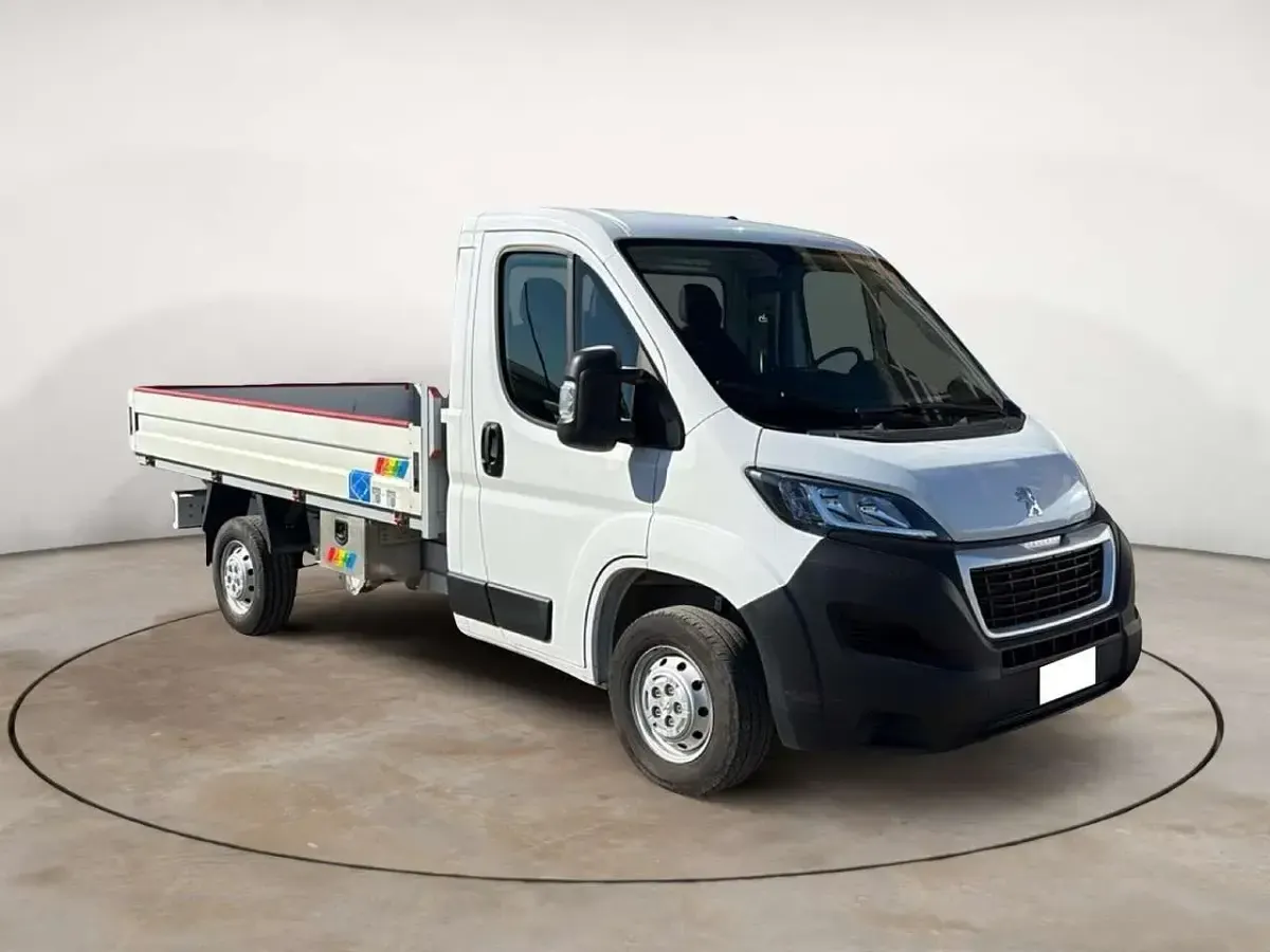 Usata Peugeot Boxer S 140 CV (102 kW) 2023 Bianco Furgone