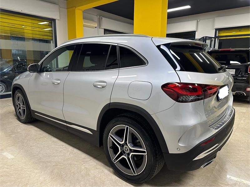 Usata Mercedes GLA200 Advanced Plus 149 CV (109 kW) 2023 Argento SUV