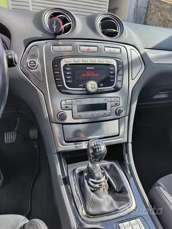 Usata Ford Mondeo 140 CV (102 kW) 2009 Grigio Berlina