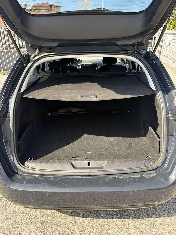 Usata Peugeot 308 SW Active 120 CV (88 kW) 2016 Blu/azzurro Station wagon