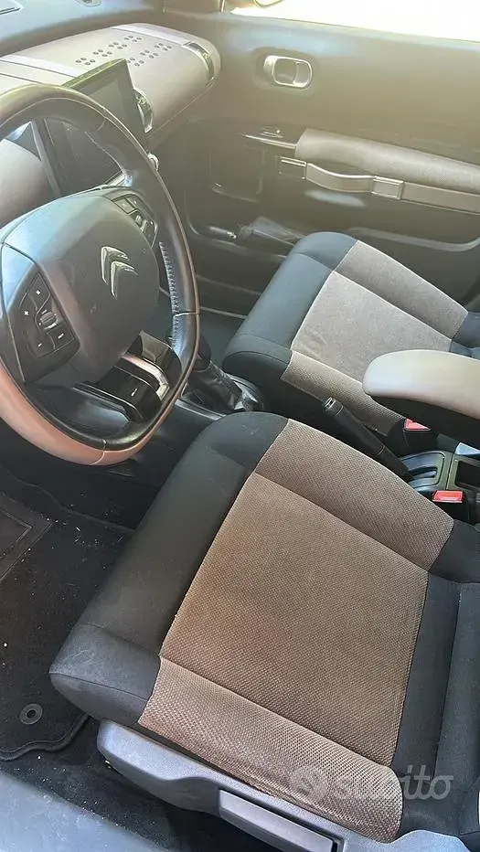 Usata Citroën C4 99 CV (72 kW) 2017 Grigio SUV