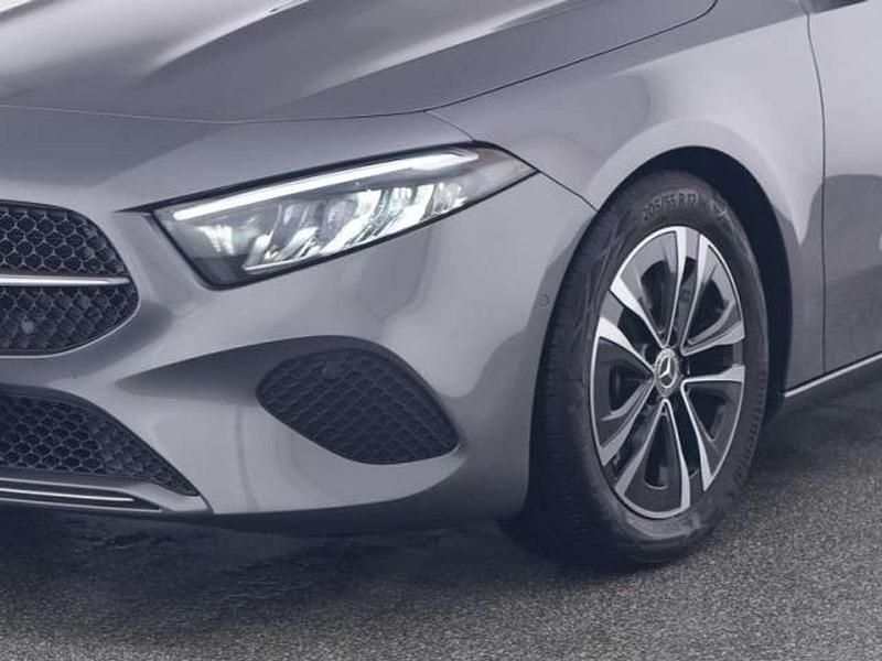 Occasion Mercedes A180 Progressive 136 ch (100 kW) 2025 Gris Berline