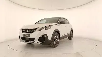 Usata Peugeot 2008 GT-line 131 CV (96 kW) 2020 Grigio SUV