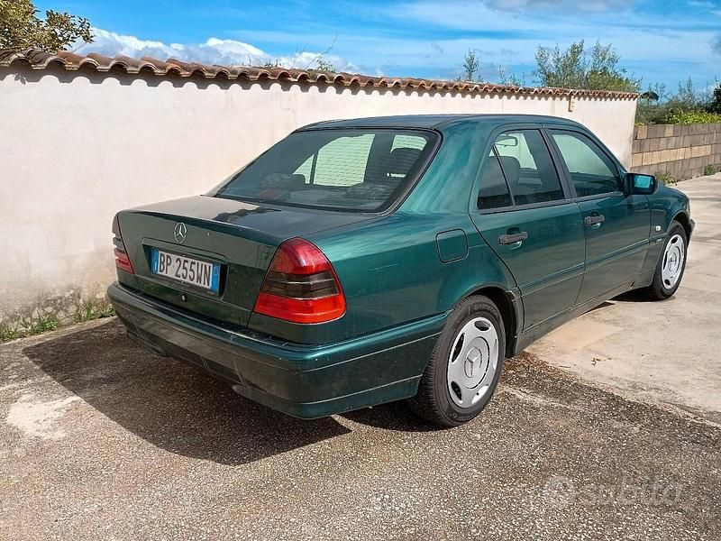 Usata Mercedes C180 1998 Verde Berlina