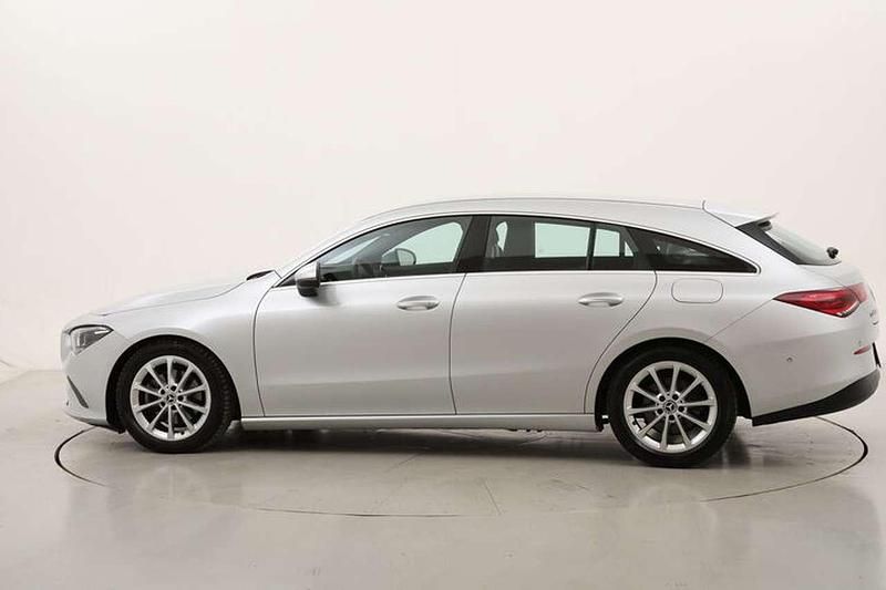 Usata Mercedes CLA200 Business 150 CV (110 kW) 2021 Argento Station wagon