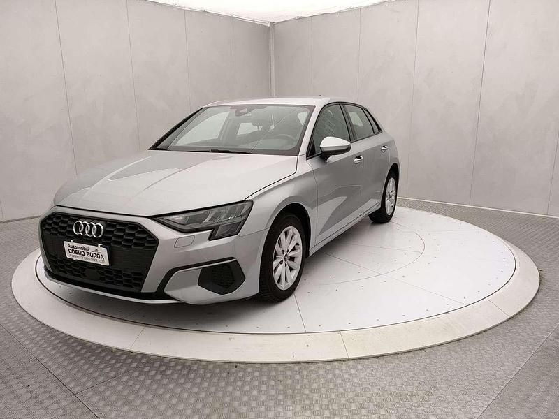 Usata Audi A3 116 CV (85 kW) 2021 Argento Berlina