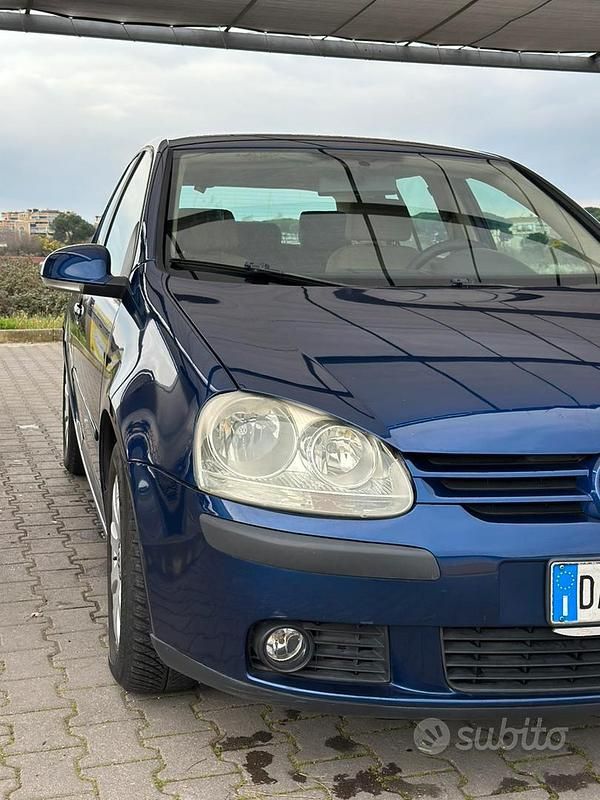 Usata VW Golf V 2007 Blu Berlina