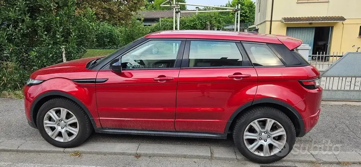 Usata Land Rover Range Rover evoque 150 CV (110 kW) 2016 Rosso SUV