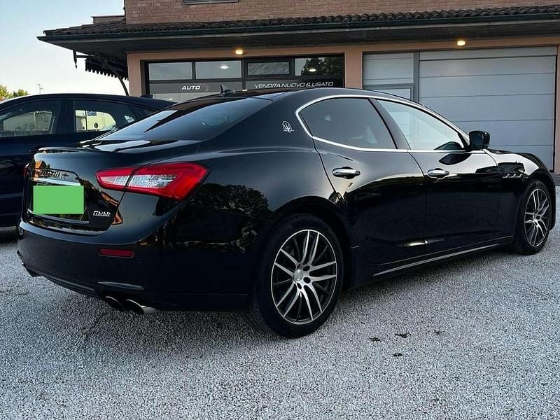 Usata Maserati Ghibli 275 CV (202 kW) 2014 Nero Berlina