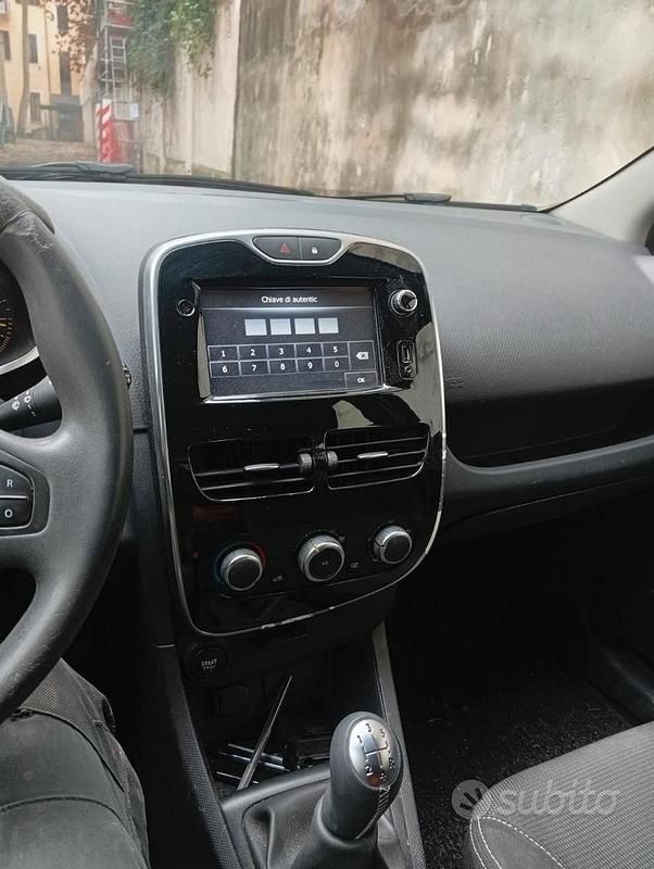 Usata Renault Clio IV 90 CV (66 kW) 2015 Nero Berlina