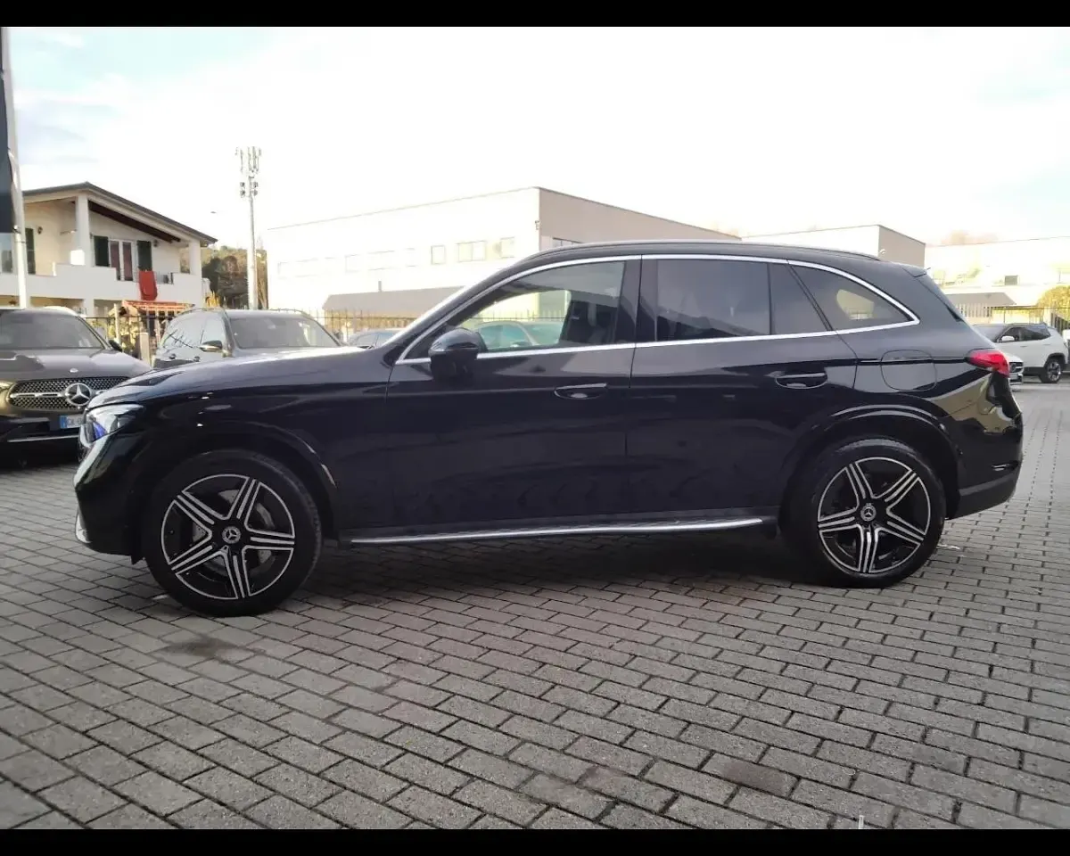 Usata Mercedes GLC300de Advanced 197 CV (144 kW) 2024 Nero cosmo SUV