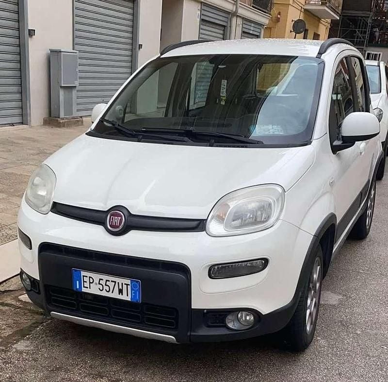 Other Usata 2013 Fiat Panda 4x4 Climbing Due volumi | 6500 € (Buon prezzo) - Immagine 1/4