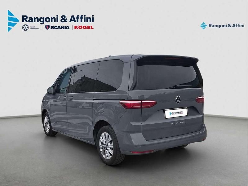 Usata VW Multivan 150 CV (110 kW) 2025 Grigio Monovolume