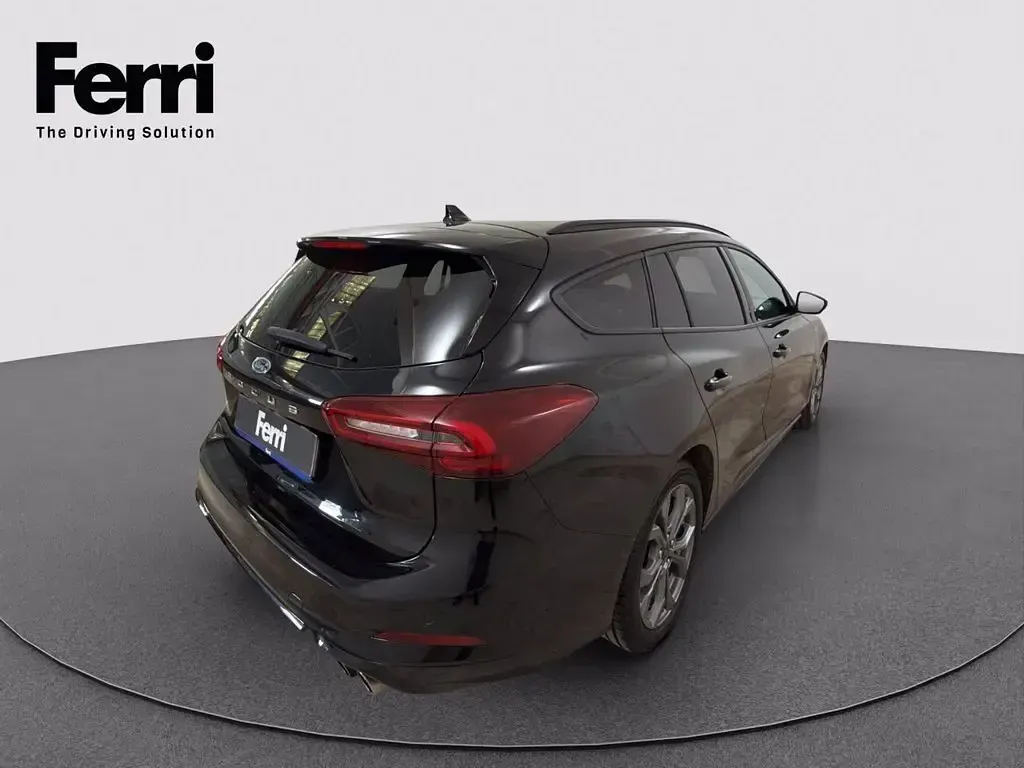 Usata Ford Focus ST-Line X 116 CV (85 kW) 2023 Nero metallizato Station wagon