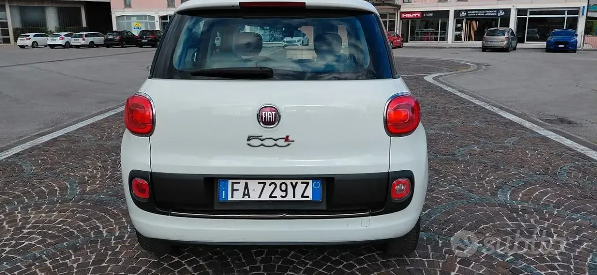 Usata Fiat 500L Lounge 84 CV (61 kW) 2015 Bianco Monovolume