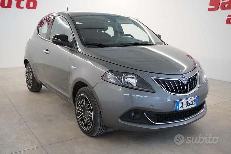 Usata Lancia Ypsilon S 69 CV (50 kW) 2022 Grigio Utilitaria