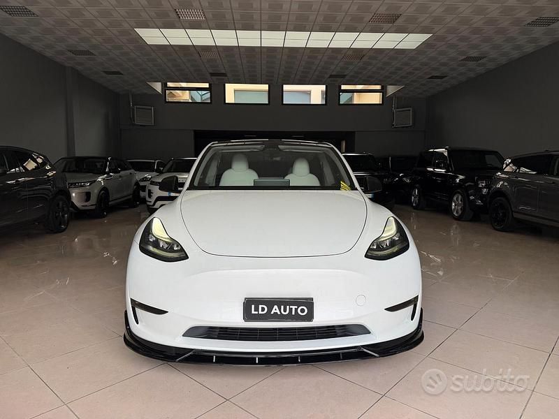 Usata Tesla Model Y Long Range AWD 378 kW (514 CV) 2024 Bianco SUV