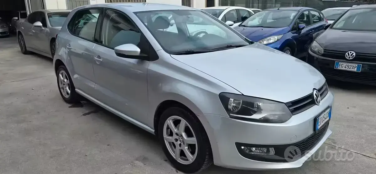 Usata VW Polo Highline 90 CV (66 kW) 2010 Grigio Utilitaria