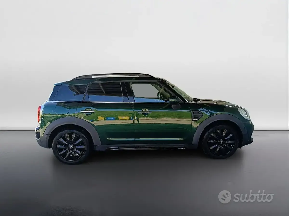 Usata Mini Countryman 116 CV (85 kW) 2019 Verde SUV