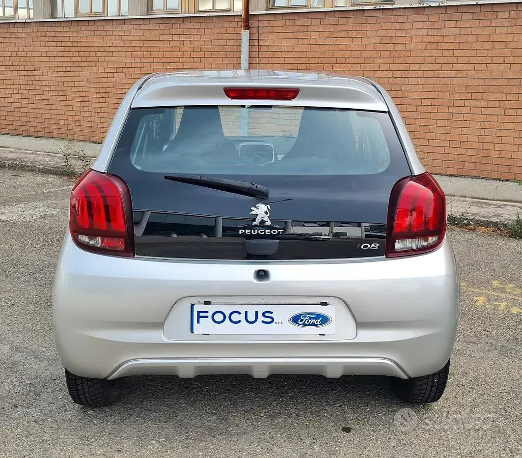 Usata Peugeot 108 Access 69 CV (50 kW) 2016 Grigio Berlina