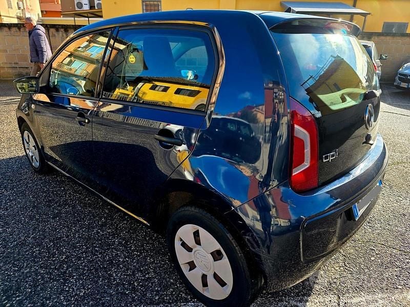 Usata VW up! 59 CV (43 kW) 2014 Blu Utilitaria