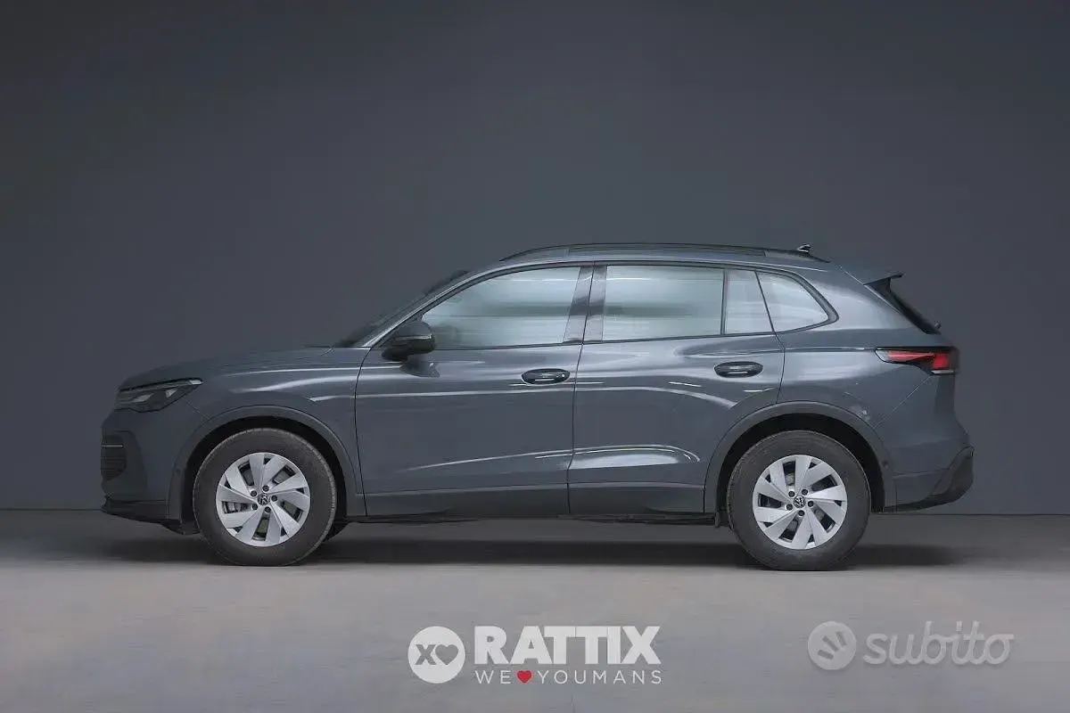 Usata VW Tiguan Life 150 CV (110 kW) 2024 Dolphin grey SUV