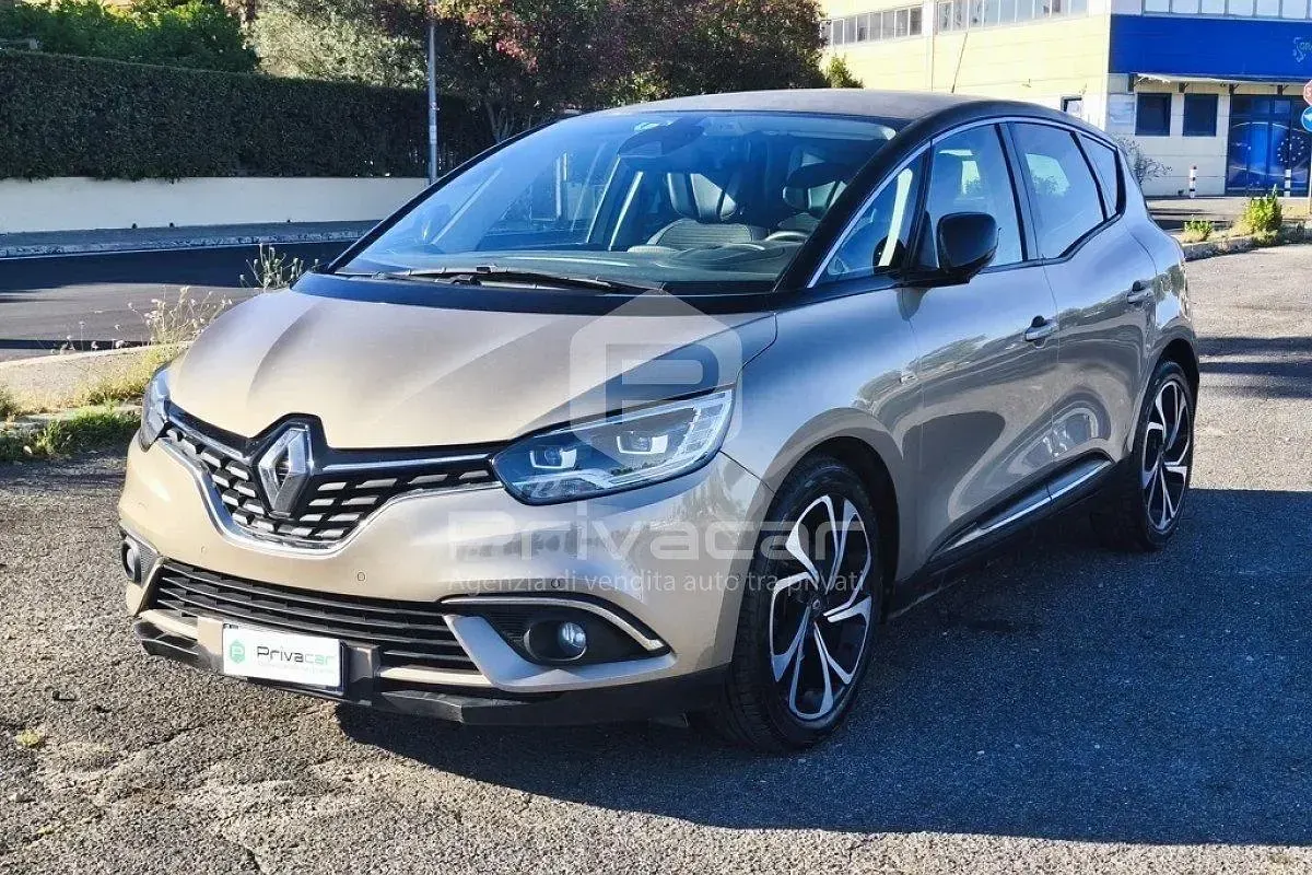 Usata Renault Scénic III Bose Edition 110 CV (80 kW) 2017 Marrone Monovolume
