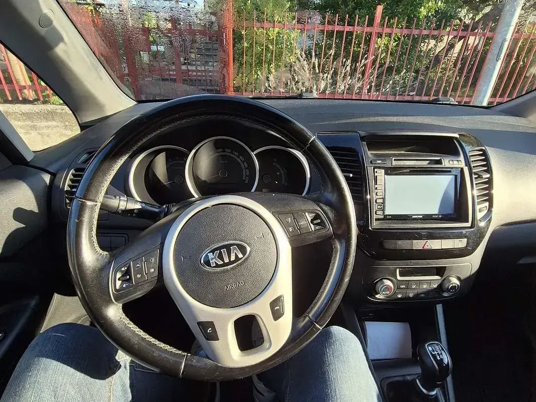 Usata Kia Venga 90 CV (66 kW) 2016 Utilitaria