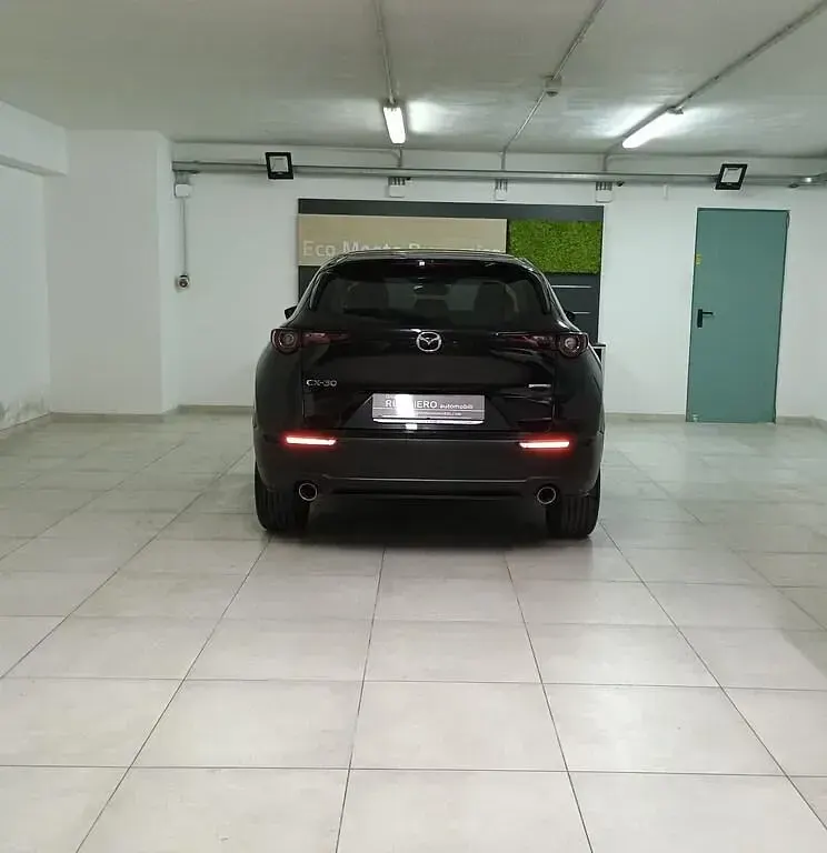 Usata Mazda CX-30 186 CV (136 kW) 2024 Jet black SUV