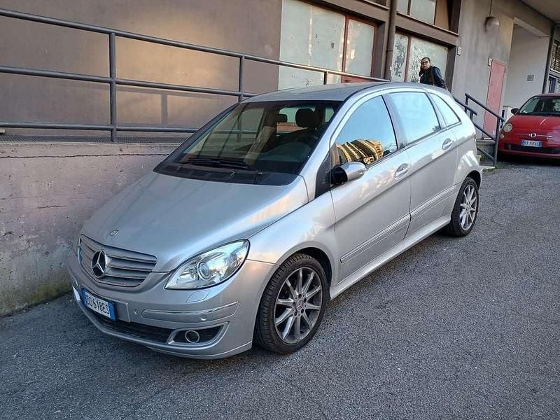 Usata Mercedes B200 193 CV (141 kW) 2006 Monovolume