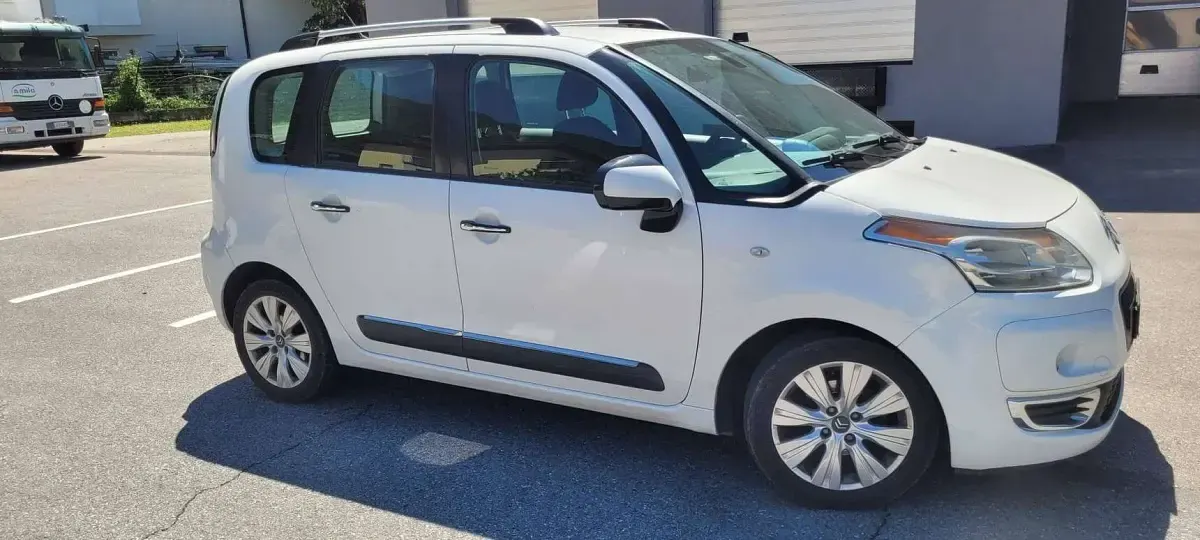 Usata Citroën C3 Picasso 90 CV (66 kW) 2010 Bianco Monovolume