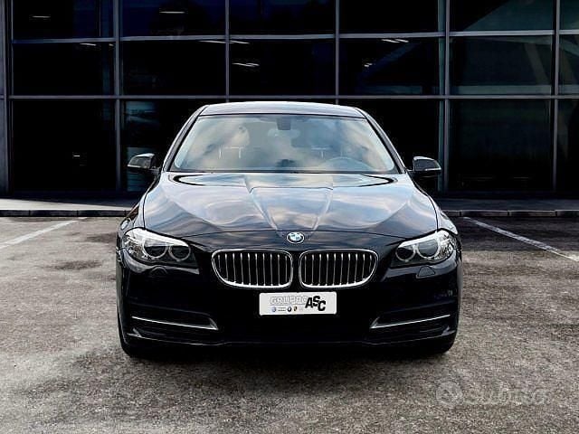 Usata BMW 520 Efficient Dynamics 190 CV (139 kW) 2016 Nero Station wagon