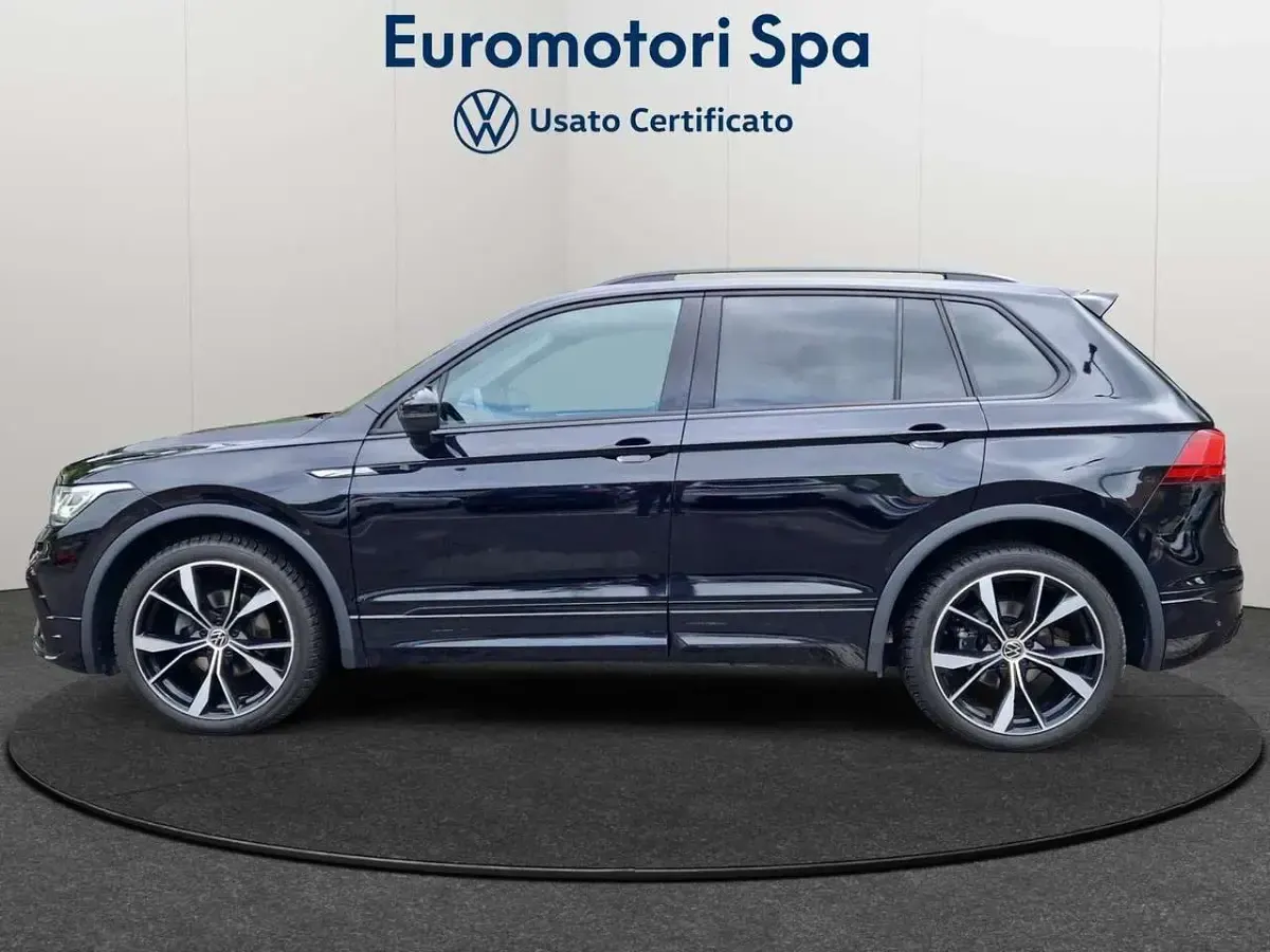 Usata VW Tiguan R-line 150 CV (110 kW) 2023 Nero SUV