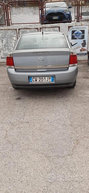 Usata Opel Vectra 2005 Berlina