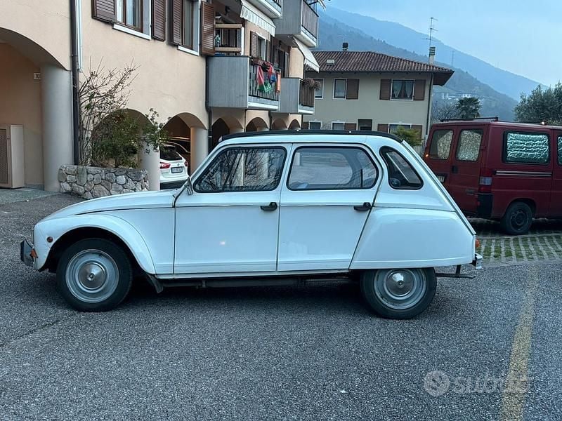 Usata Citroën Dyane 32 CV (23 kW) 1983 Bianco Utilitaria