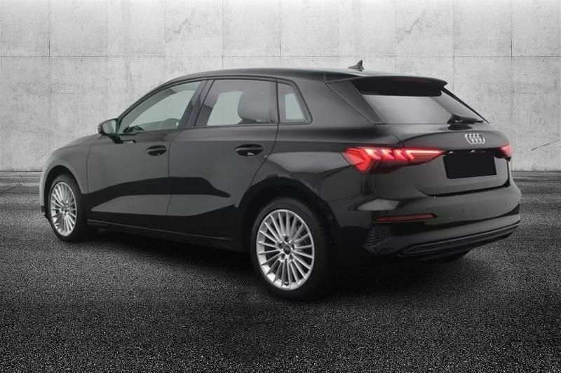 Usata Audi A3 e-tron Advanced 150 CV (110 kW) 2024 Nero metallizzato Utilitaria