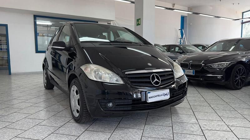 Usata Mercedes A160 442 CV (325 kW) 2010 Nero Berlina
