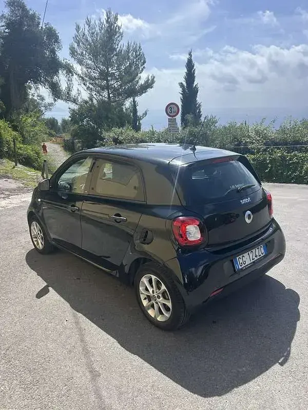 Usata Smart ForFour 90 CV (66 kW) 2019 Utilitaria