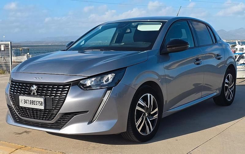 Usata Peugeot 208 Allure 102 CV (75 kW) 2022 Argento Utilitaria